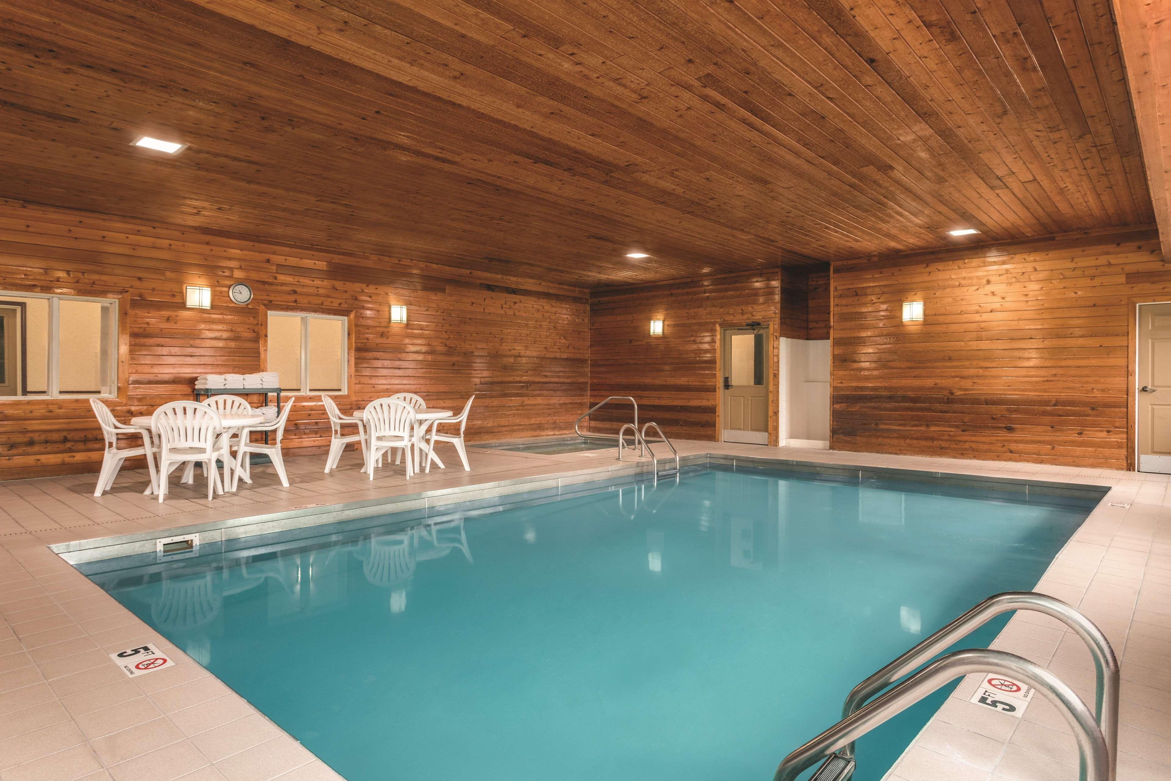 Country Inn & Suites By Radisson, Dakota Dunes, Sd Extérieur photo